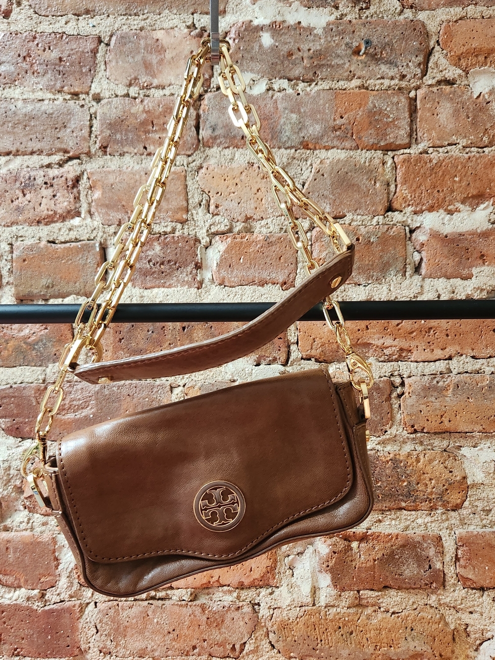 Tory Burch Brown Leather Shoulder Bag with Gold Chain w/ Leather Accent
